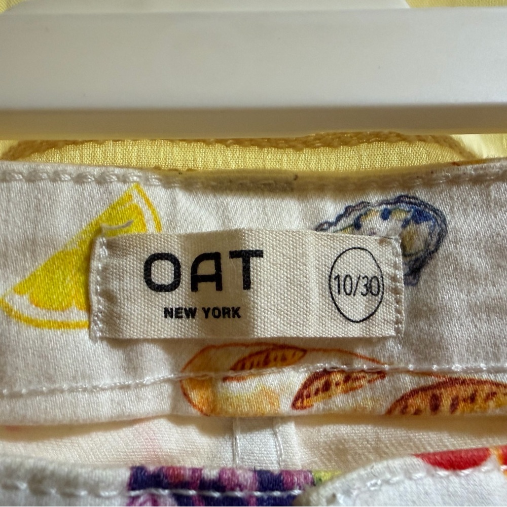 Oat New York-White Patterned Wide-Leg Pants with Colorful Fruit & Sea Motifs - Picture 3 of 4